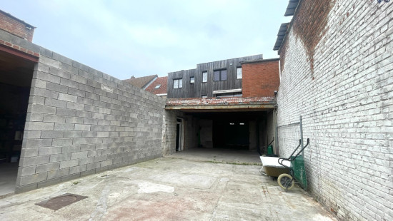 Priester Coulonstraat - 8 - - 8930