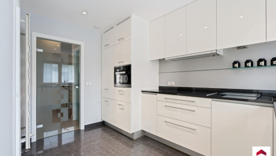 Emile de Blutslaan - 12 - - 1702