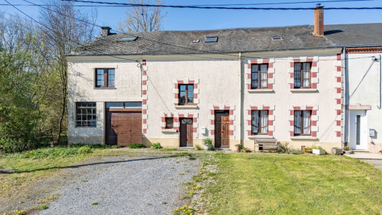 Place de la Goutelle - 231 - - 5550