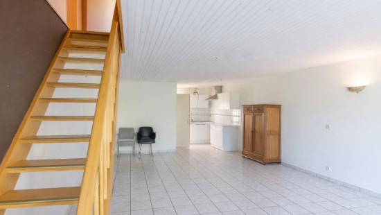 Place de la Goutelle - 231 - - 5550