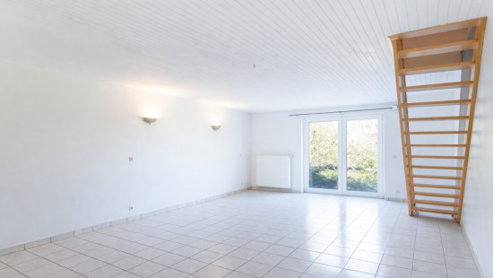 Place de la Goutelle - 231 - - 5550