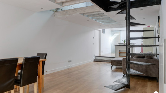 Borreberg - 6 - - 1133 N P0000 - 3740