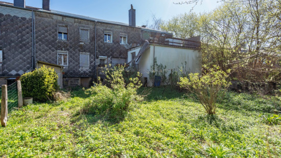 Place de la Goutelle - 231 - - 5550