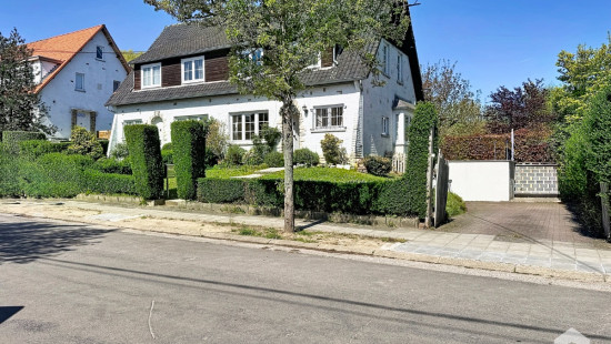 Avenue des Coquelicots - 8 - - 1420