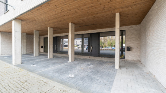 Beeklaan - 1 - - Handelsruimte 2 - 9550