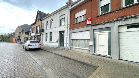 Dorpsplein - 14 - - 8851