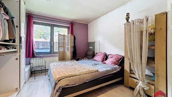 Rue du Samson - 25 - - 5300