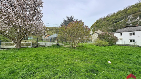 Rue du Samson - 25 - - 5300