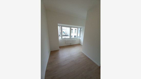 Louis Paul Boonstraat - 42 - - 9300