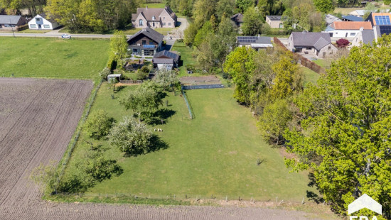 Aardseweg - 75 - - 2440