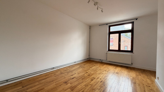 Rue de Stée - 12A - - 5590