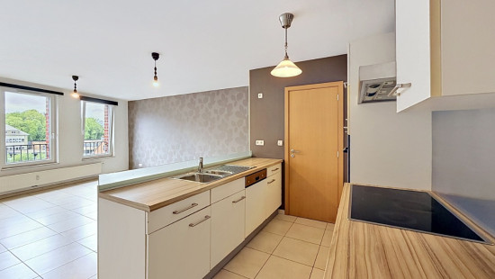 Rue des Ecoles - 27 - C1 - 6600
