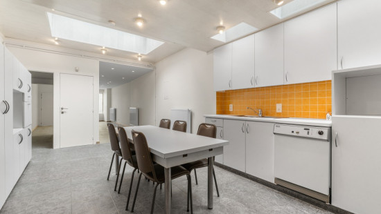 Koning Albertstraat - 49 - - 9900