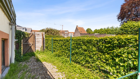 Lostraat - 19 en 21 - - 9880