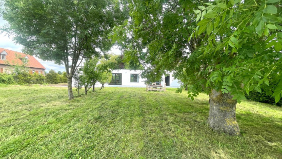Millesteenstraat - 102 - - 8890