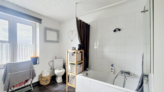 Rue de Huy - 33 - - 4570