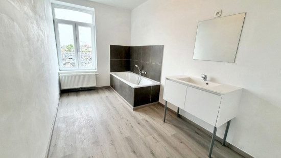 Komenstraat - 93 - - 8940