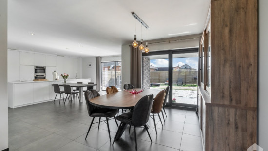 Holstraat - 59 - - 3770