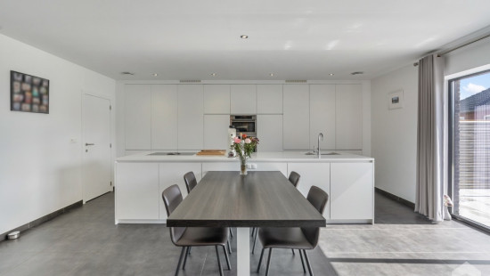 Holstraat - 59 - - 3770