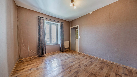 Rue Lucien burnotte - 44 - - 6840