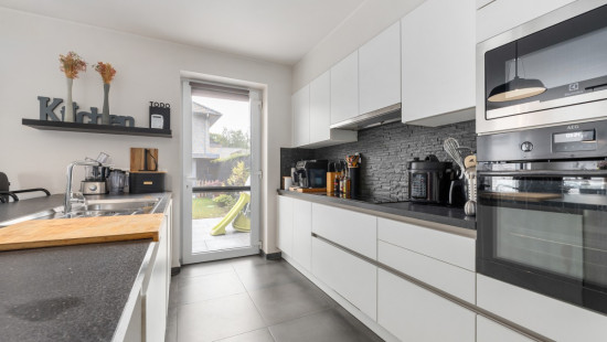Ivonna Nevejanstraat - 16 - - 9041