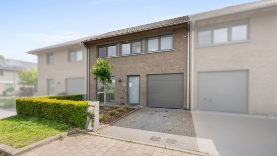 Ivonna Nevejanstraat - 16 - - 9041