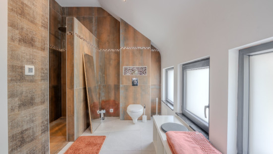 Rue de France - 119 - - 5540