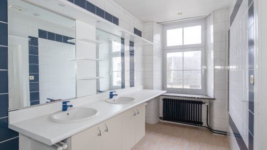 Rue Lucien Burnotte - 10 - - 6840