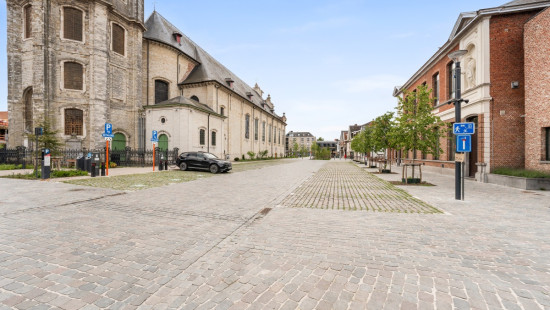 Markt - 2 - - 9240