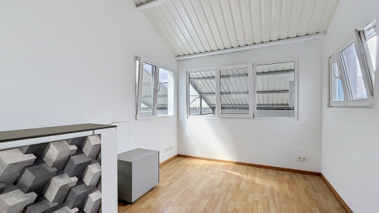 Rue Ernest Solvay - 75 - - 4000
