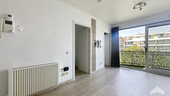 Avenue Henry Dunant - 52 - - 1140