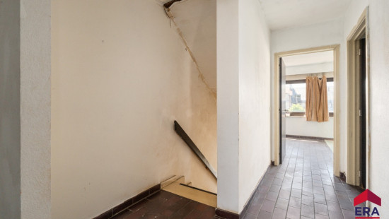 Onze Lieve Vrouwplein - 8 - - 9300