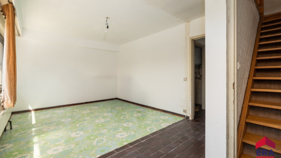 Onze Lieve Vrouwplein - 8 - - 9300