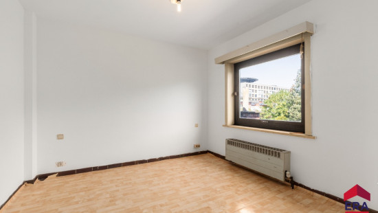 Onze Lieve Vrouwplein - 8 - - 9300