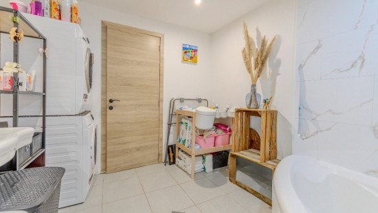 Rue de la Tour - 41/2 - - 5170