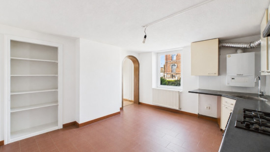 Rue Saint-Antoine - 18 - A - 5580