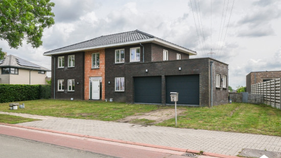 Hoevenstraat - 11 - - 3900