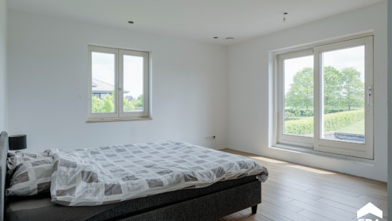 Hoevenstraat - 11 - - 3900