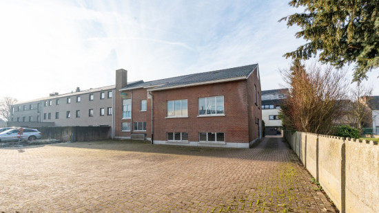 Dorpstraat - 20 - - 3650