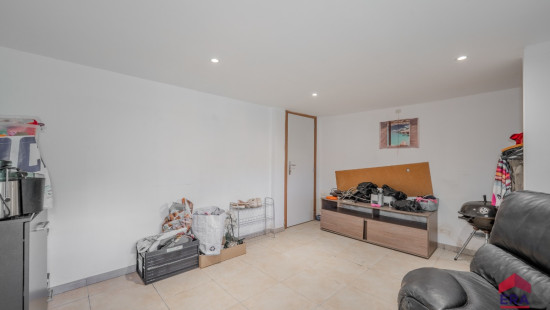 Rue du Samson - 25 - - 5300