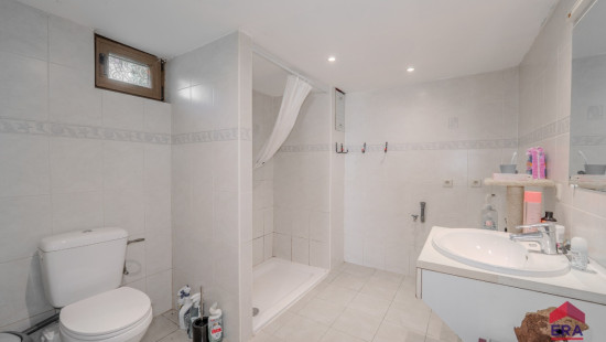 Rue du Samson - 25 - - 5300