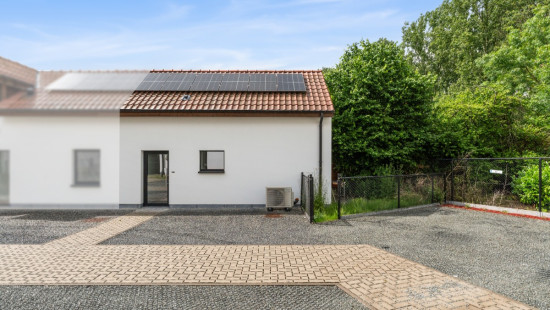 Buitenland - 33 - 4 - 2880