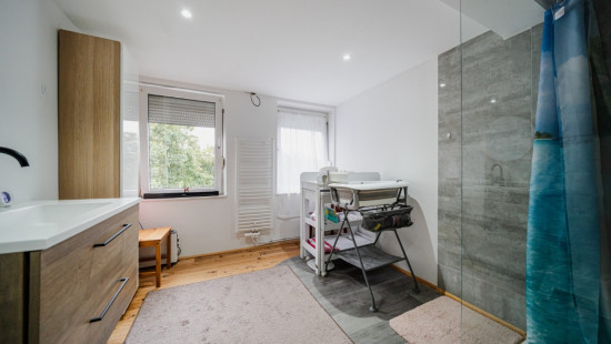 Rue Haut Vinâve - 88 - - 4820
