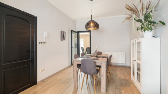 Stationsstraat - 118 - - 9280