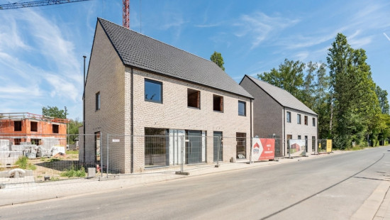 Emiel Vanderveldestraat - 134 - - L18 - 2830