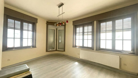 Menenstraat - 120 - - 8560