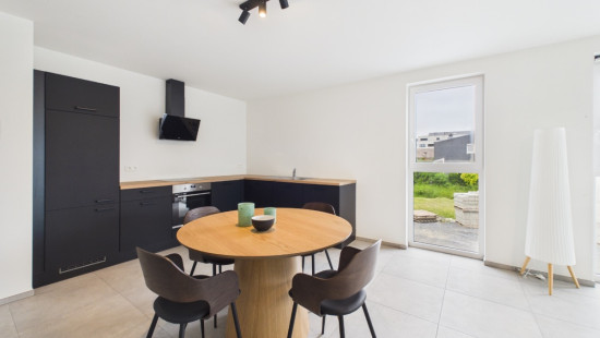 Chaussée d'Arlon - 35+ - Apt 4 - 6600