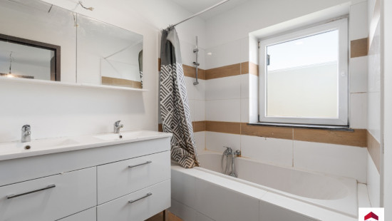 Rue François Sadin - 16 - - 7110