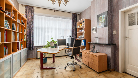 Burg. Rollierstraat - 32 - - 9470