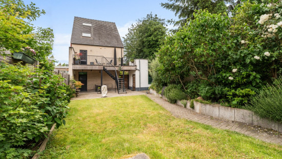 Burg. Rollierstraat - 32 - - 9470
